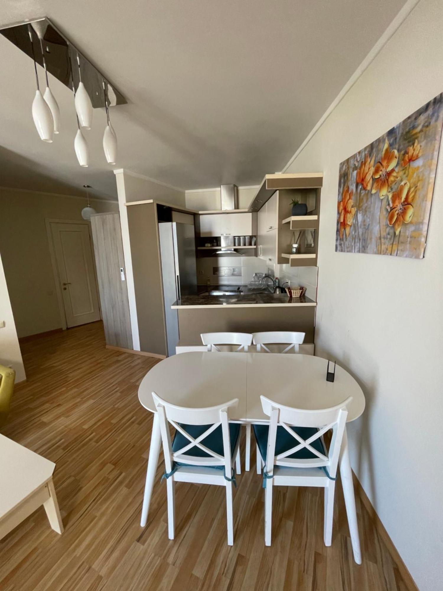 Sea View Apartment Батуми Экстерьер фото