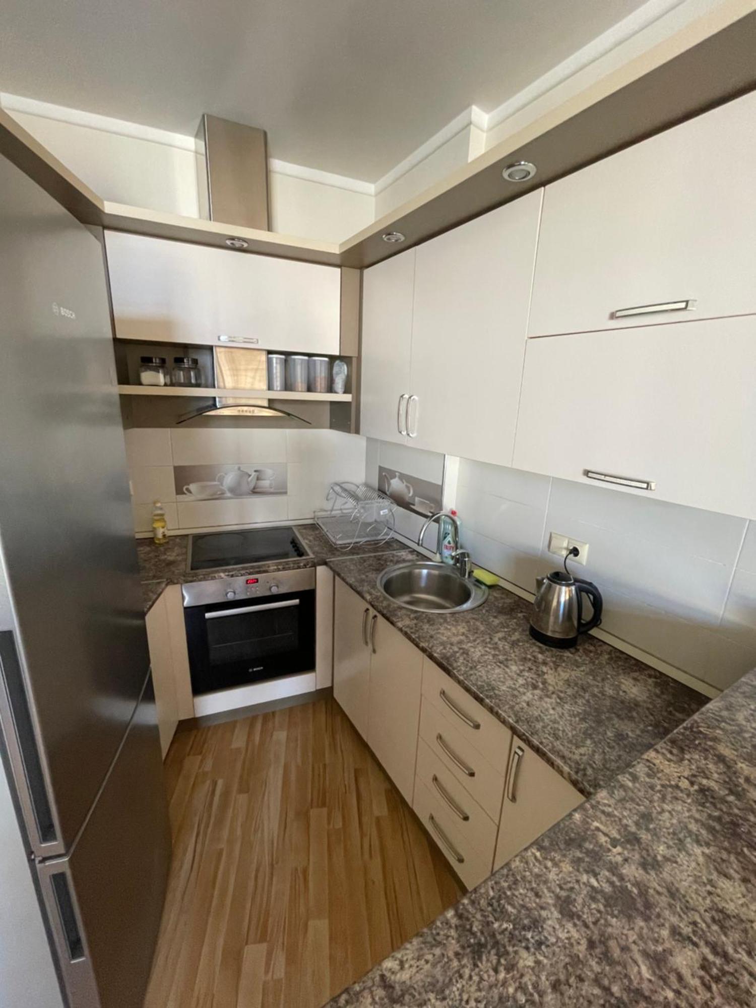 Sea View Apartment Батуми Экстерьер фото
