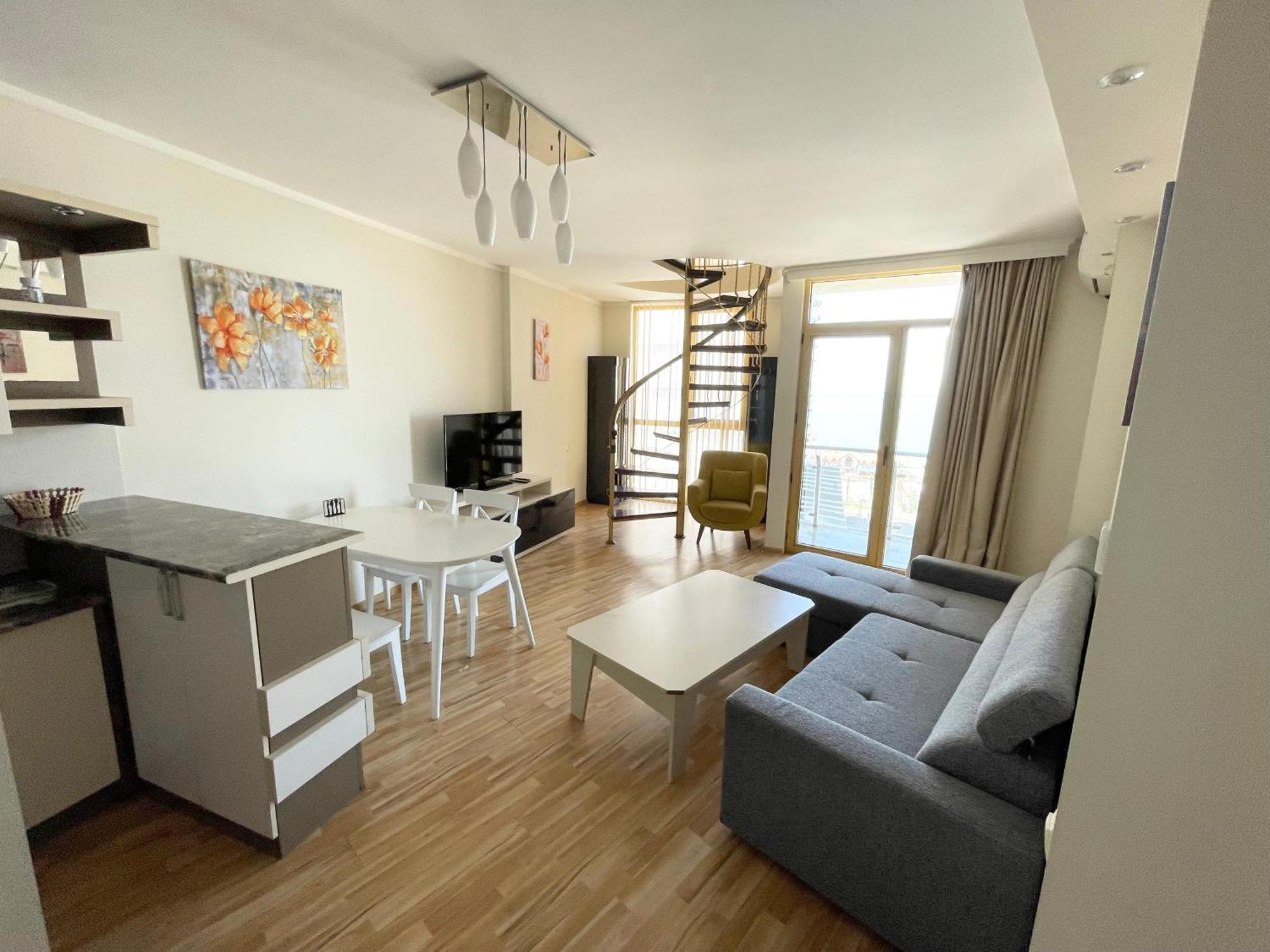 Sea View Apartment Батуми Экстерьер фото